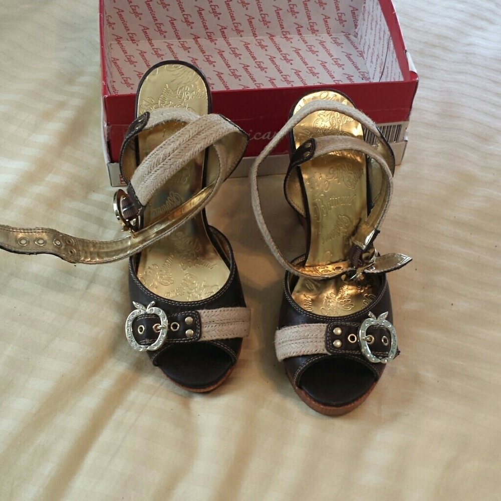 Super cute Apple Bottom sandals...gorgeous heel!